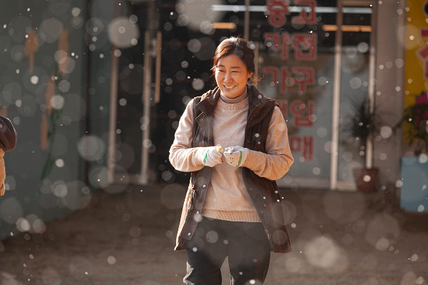 영화-고속도로-가족-라미란-스틸컷