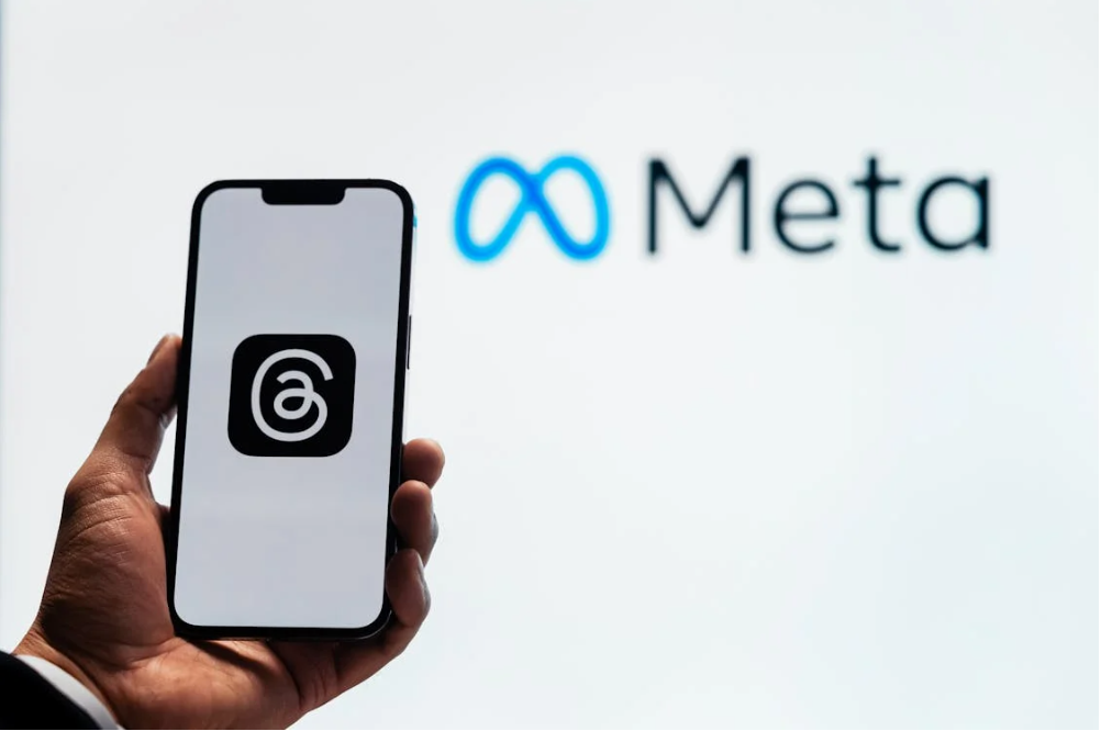 대표적인 빅테크기업 META에서 개발한 앱 화면