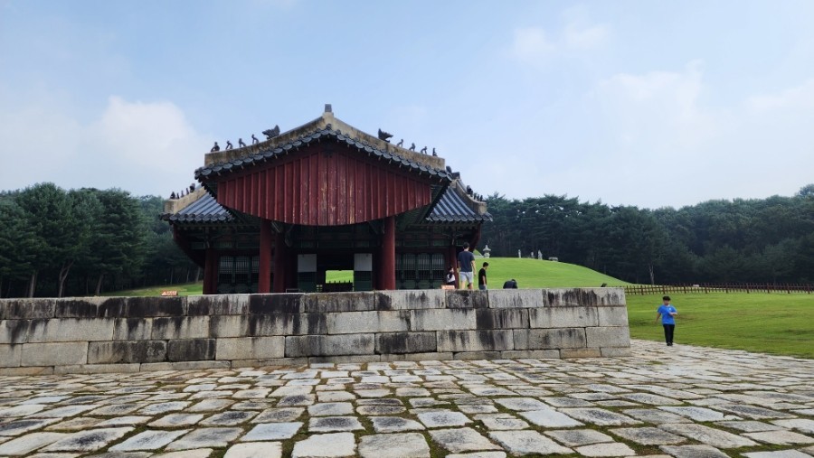 화성 융건릉 암자 전경