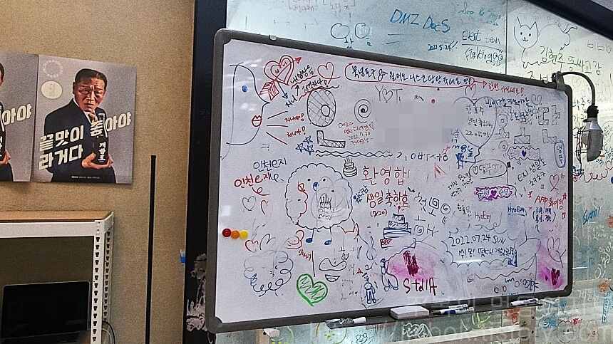 인천맥주-2층-분위기-칠판