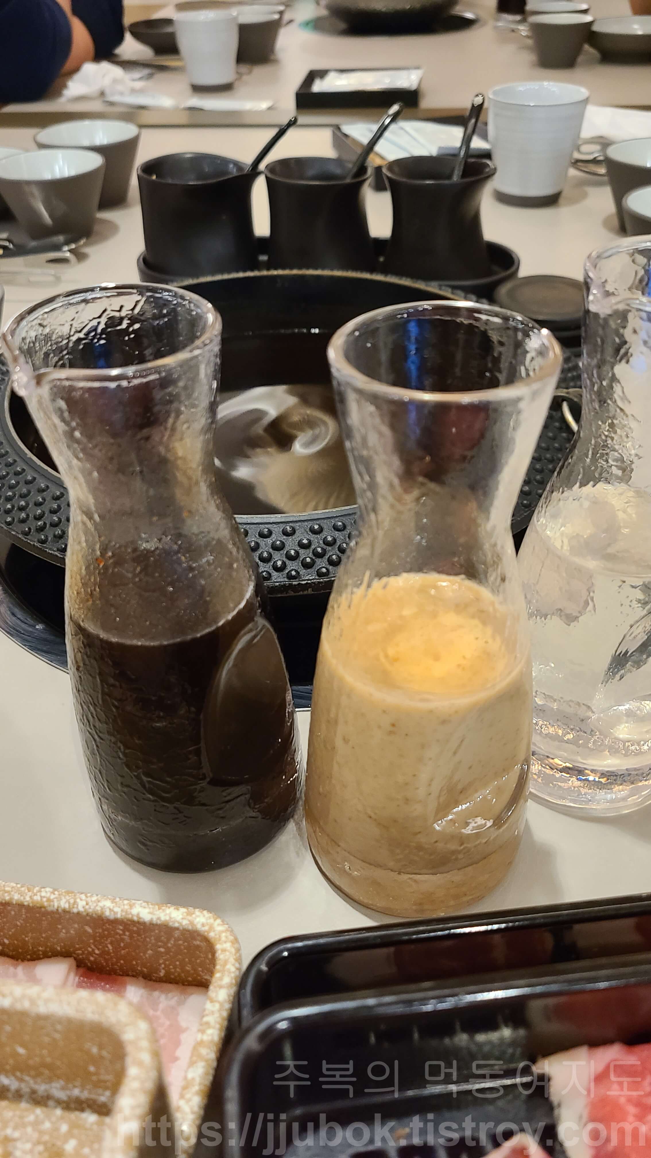 모던-샤브-하우스-소스