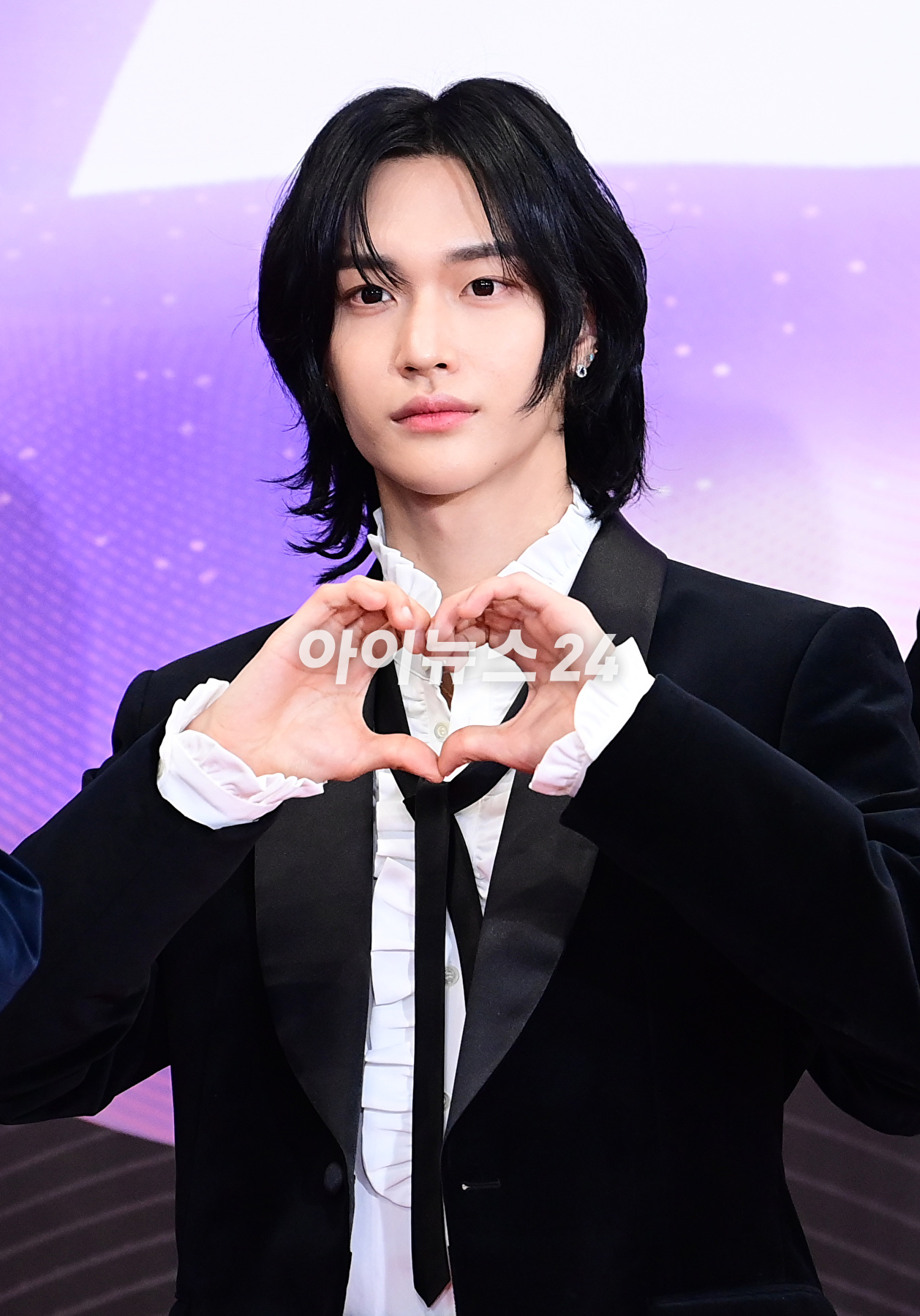 그룹 라이즈(RIIZE)가 15일 오후 서울 여의도 KBS홀에서 열린 '2023 뮤직뱅크 글로벌 페스티벌' 레드카펫 포토월 행사에 참석하고 있다. [사진=정소희 기자]