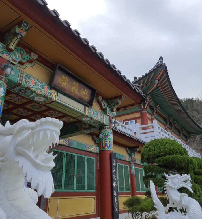 도림사 지장전 입구