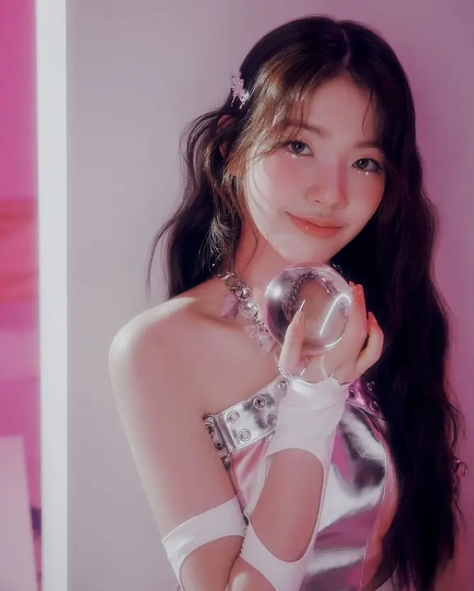 유니스 UNIS 멤버프로필 나이 키 국적 본명 MBTI KPOP걸그룹 F&F엔터