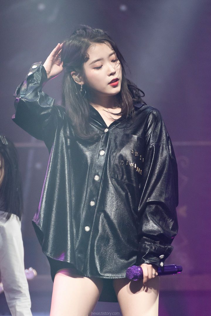 아이유 사진 모음 / 무대 코디 패션 / 일상 사복 패션