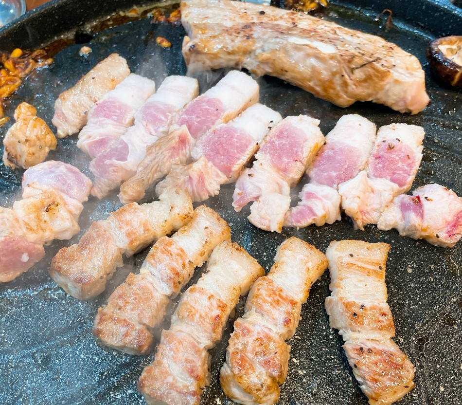 극한직업 5000원 삼겹살 썸네일