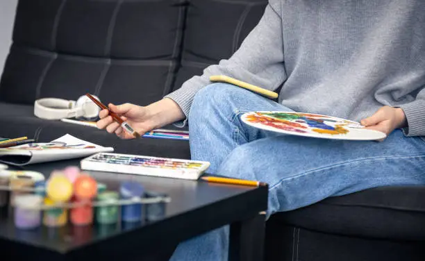 디지털 피로를 줄이는 ‘저녁 루틴 미술 테라피’