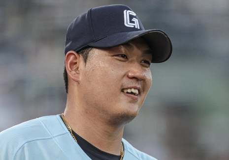 나균안 야구선수 프로필 나이 고향 학력 연봉 와이프 인스타 