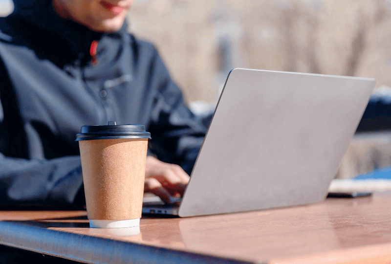 커피숍, 노트북