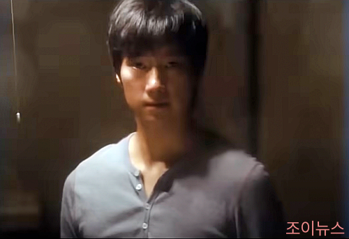 긴장감에 휩싸인 유해국