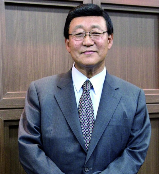 김동건 사진