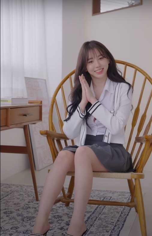 룩북 유튜버 쭈디 Judy 10만 인사