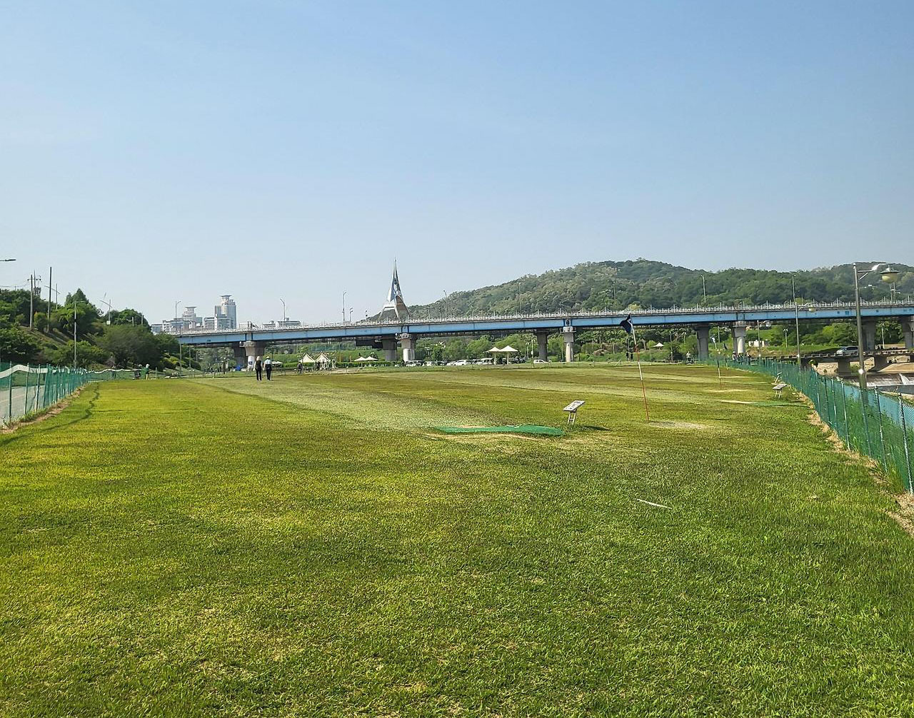 구리시파크골프장 (구리 왕숙천파크골프장) 경기도 구리시 수택동 145-1 (왕숙천 구리시환경사업소 근처)