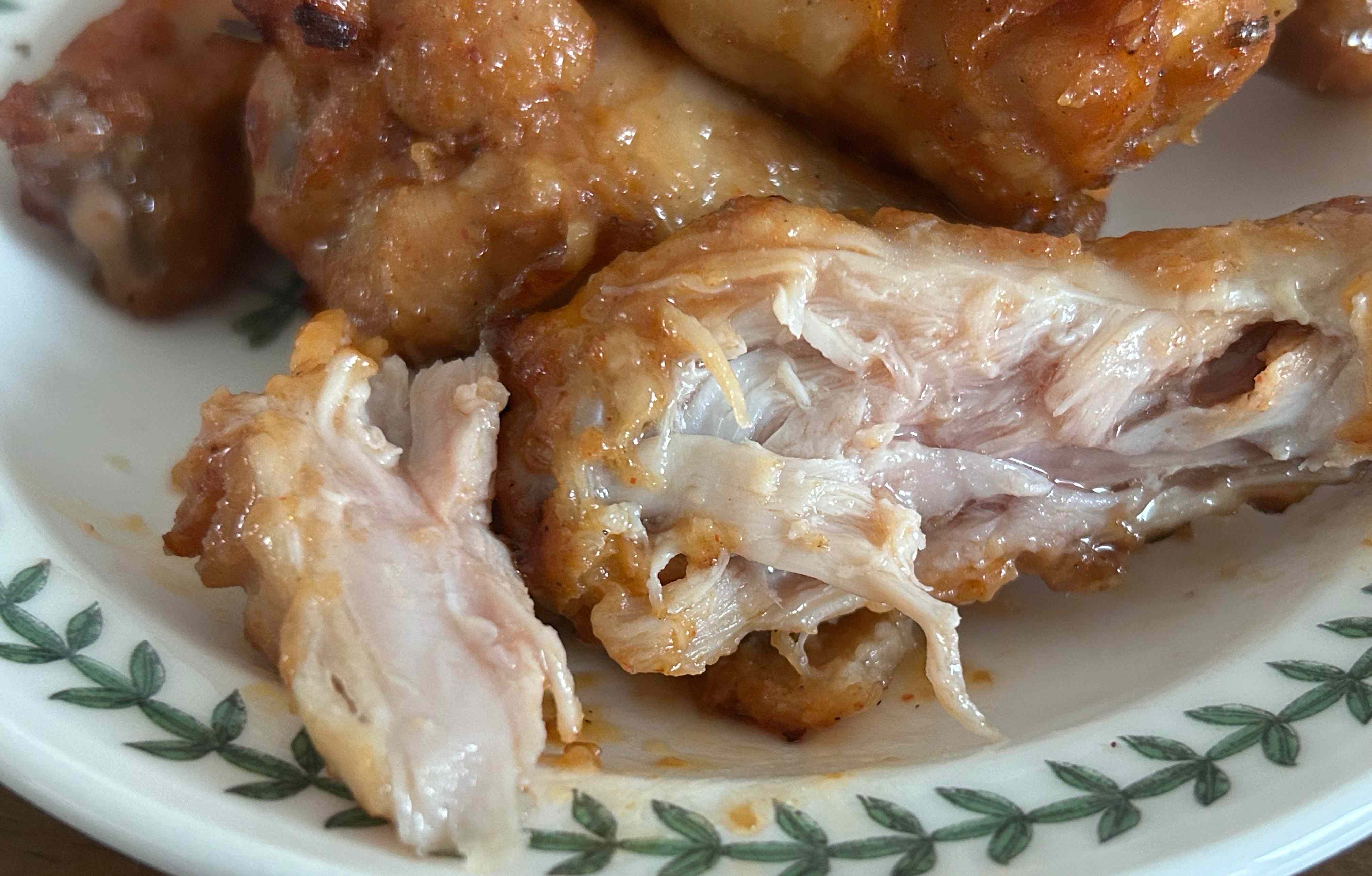 사세 버팔로윙 치킨 단면