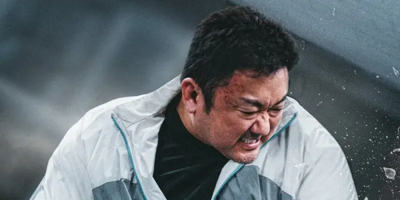 마석도를 연기하는 배우 마동석