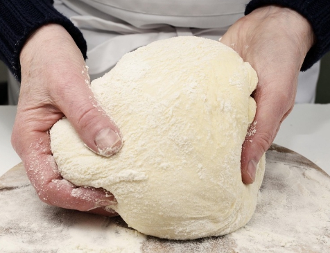 한국의 떡 종류 조침떡-반죽