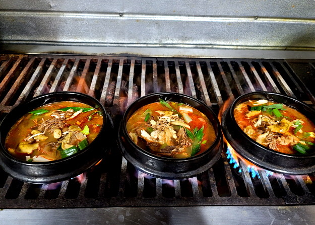 황금정 식당 대표 메뉴