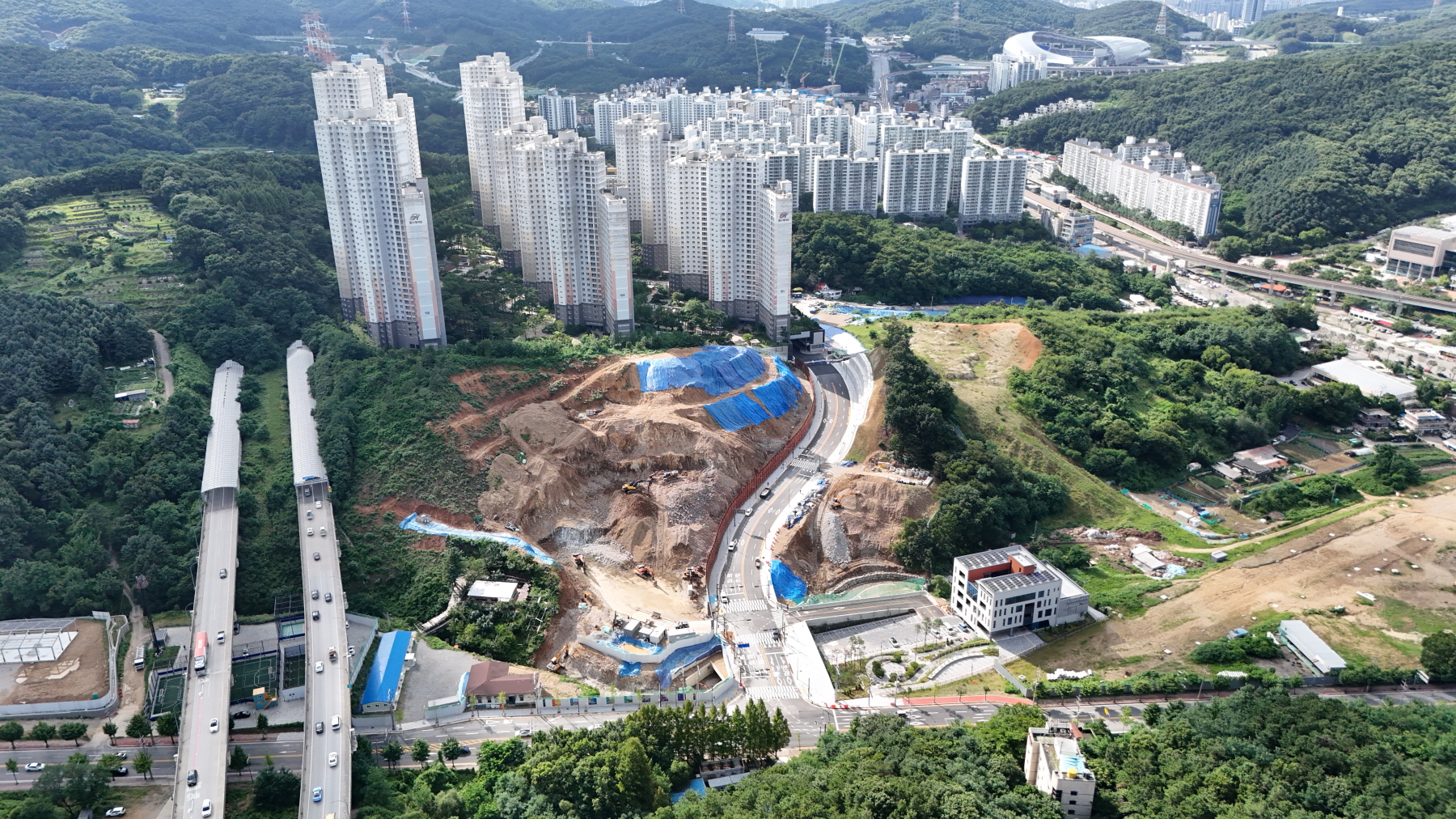 용인특례시에 있는 '삼가2지구 힐스테이트 용인포레 임대주택'의 모습