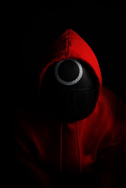 오징어 게임의 관리자 사진