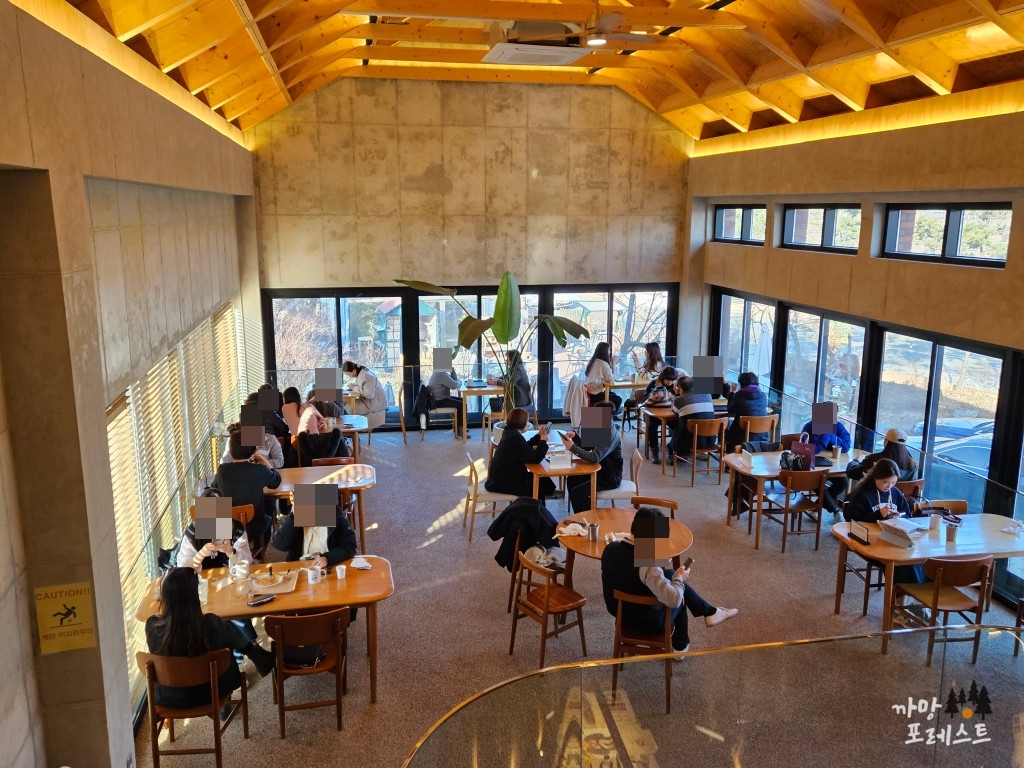 커피트레인 분위기