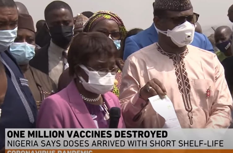 [백신 쓰레기 대란] 너무나 비인간적인 서방 국가들 VIDEO: GT investigates: What&rsquo;s the use of West-donated COVID-19 vaccines to Africa when millions of doses expire?