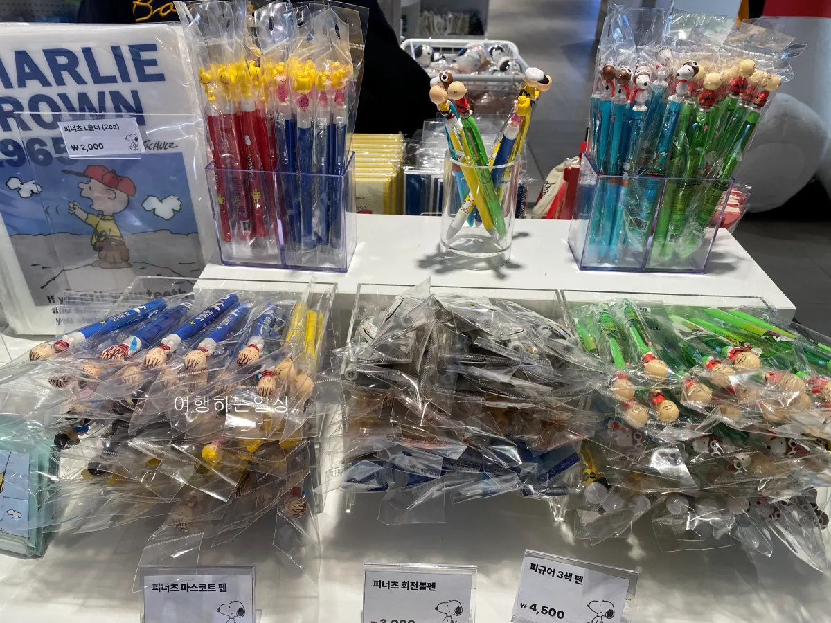 잠실-가볼만한곳-추천-귀여운거-구경하기-좋은-스누피-팝업스토어-전제품-정보,-구매한-스누피-굿즈
