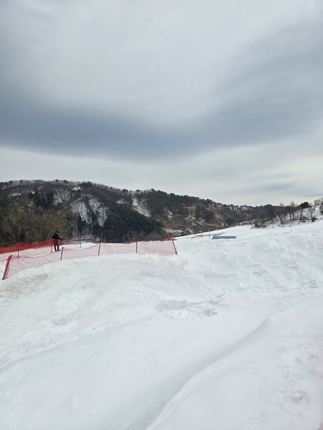 사진엔 안담기는 봅슬레이 썰매장의 굴곡