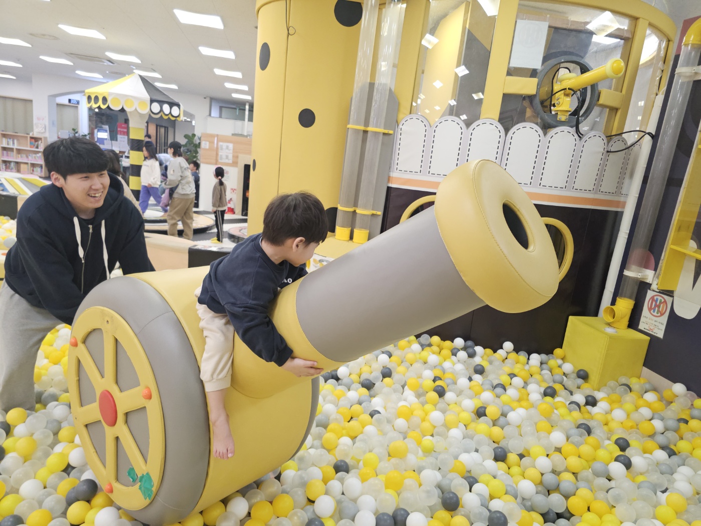 양산 모다아울렛 7층 키즈카페 '와따플레이' 방문 후기