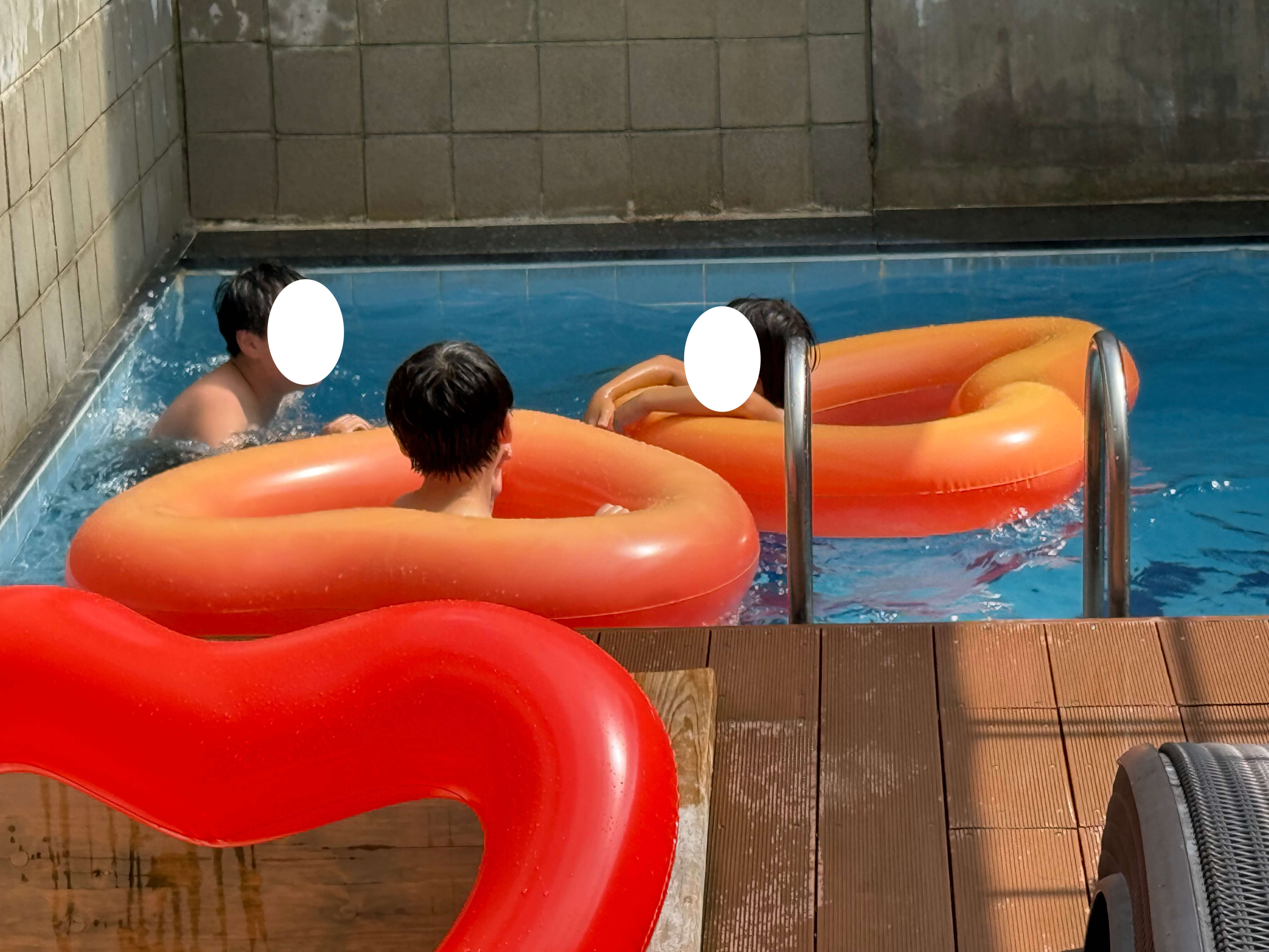 풀장