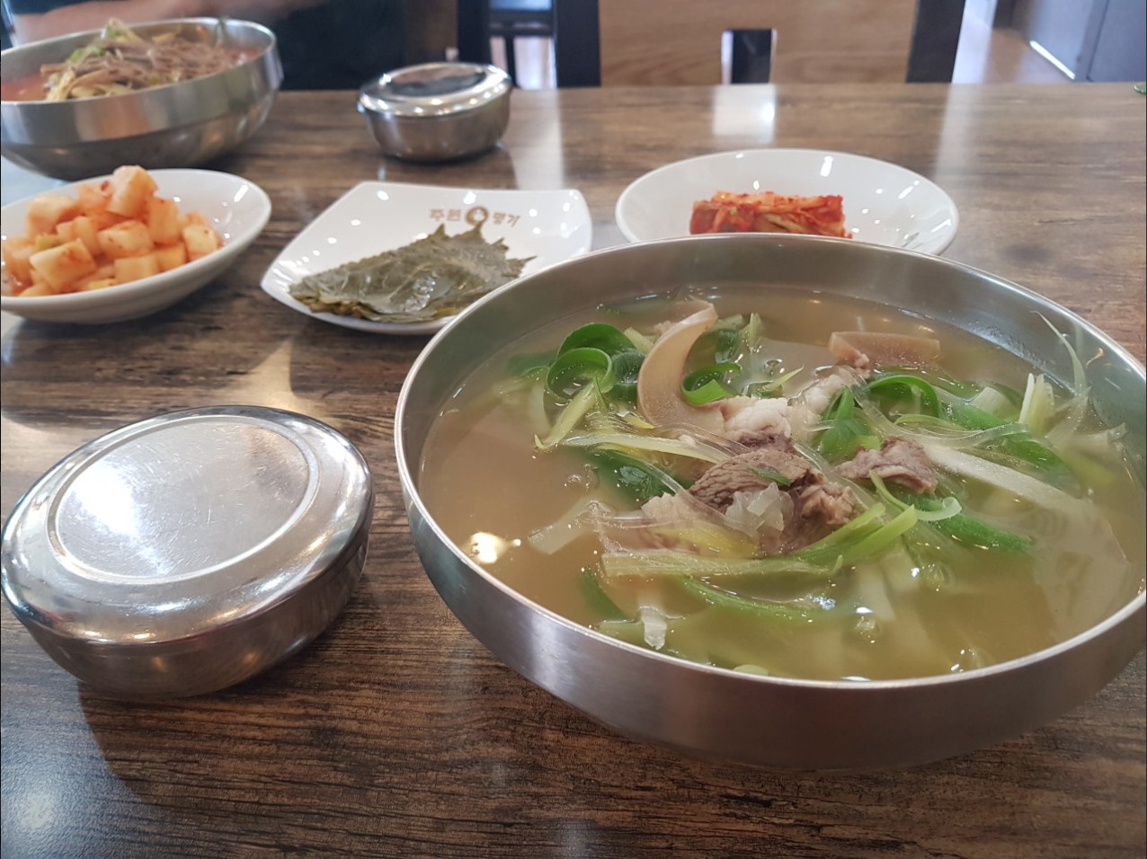 맑은 육개장 깔끔한 스타일