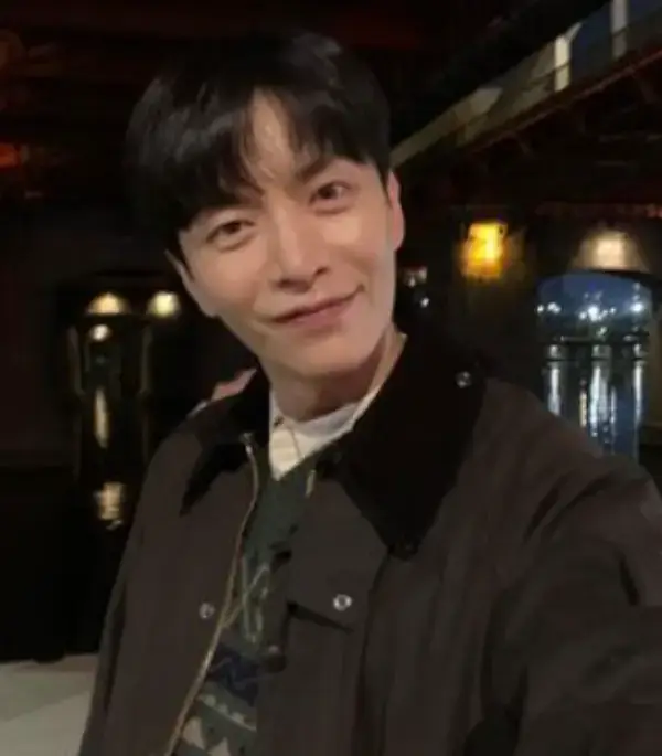 배우-이민기-사진