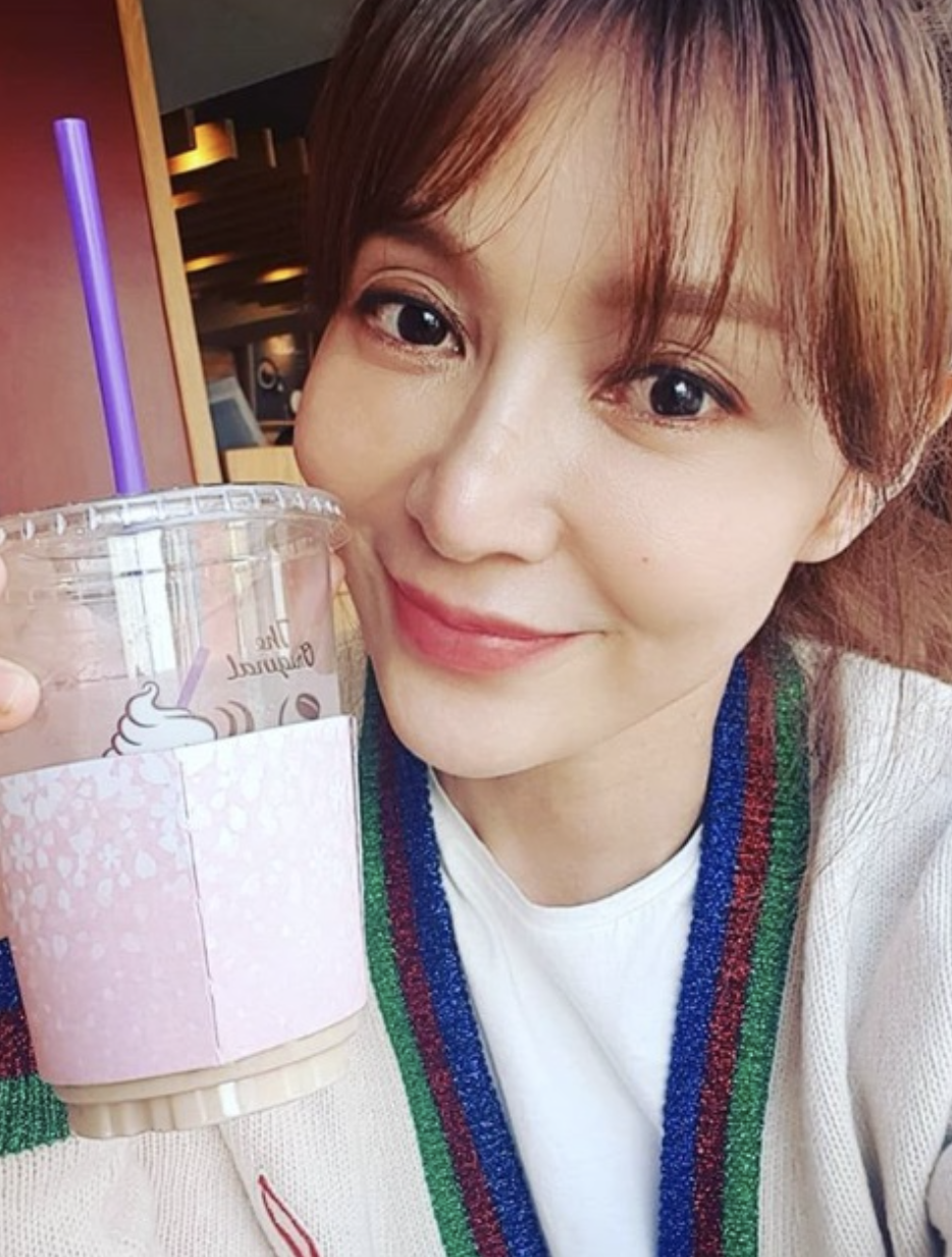 김혜리 셀카2