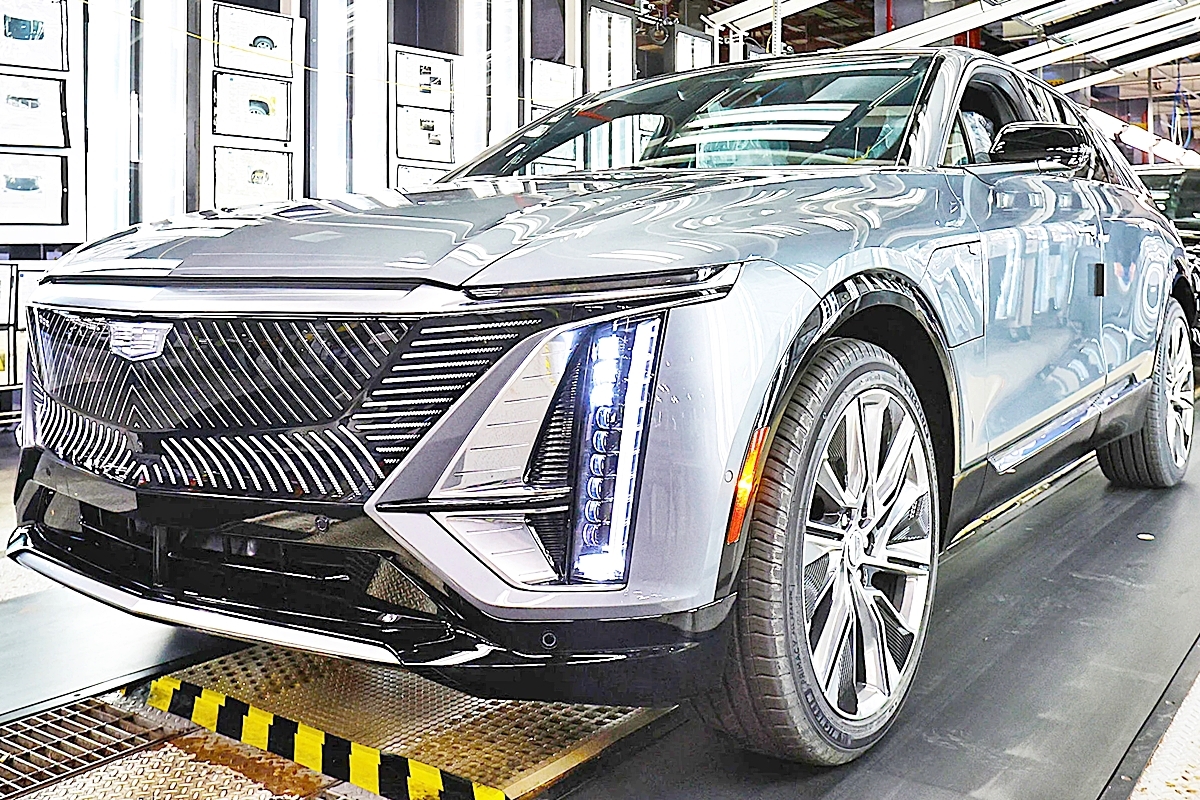 캐딜락이 올 상반기 매력적인 전기 SUV &#39;리릭(Lyriq)&#39;을 국내에 선보인다.