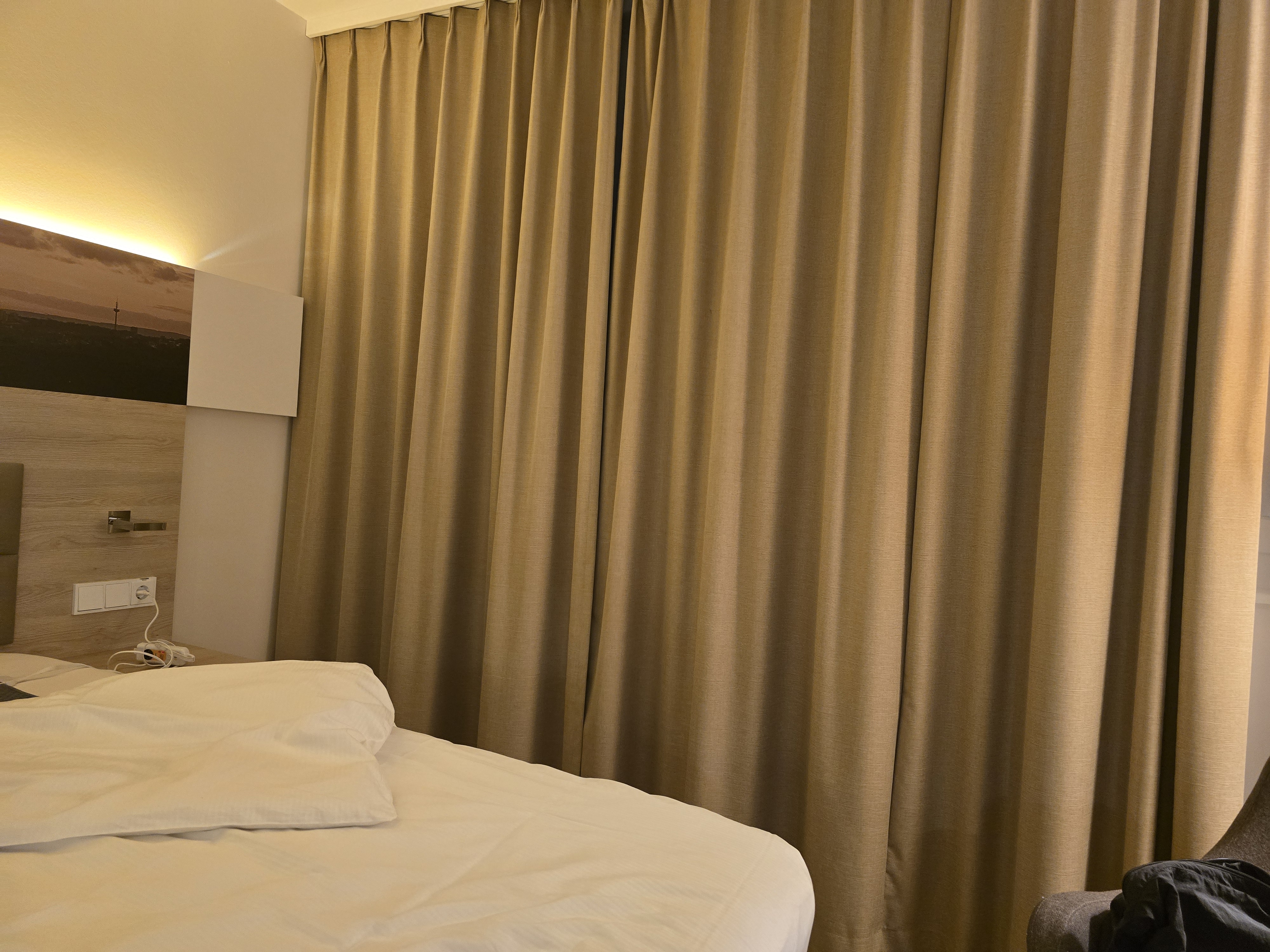 홀레데이인 호텔 에어포트 객실