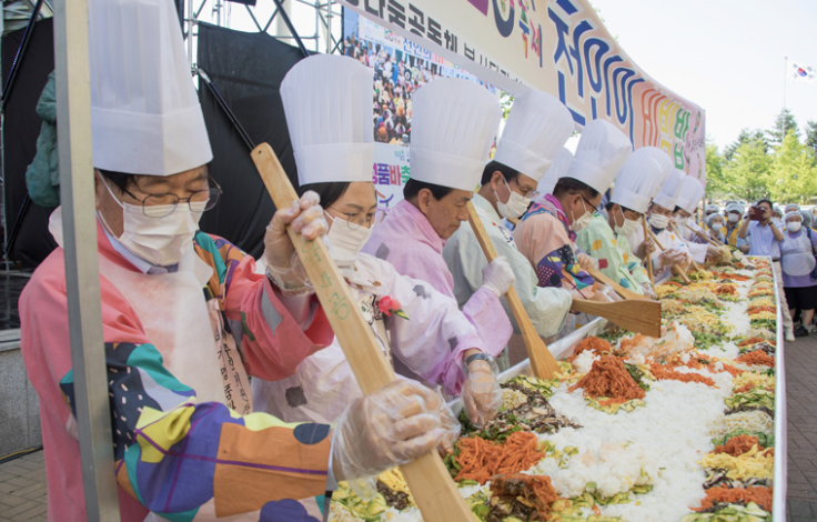 2025 음성품바축제 초대가수 일정 완전 정리 (+공연 관람 꿀팁)