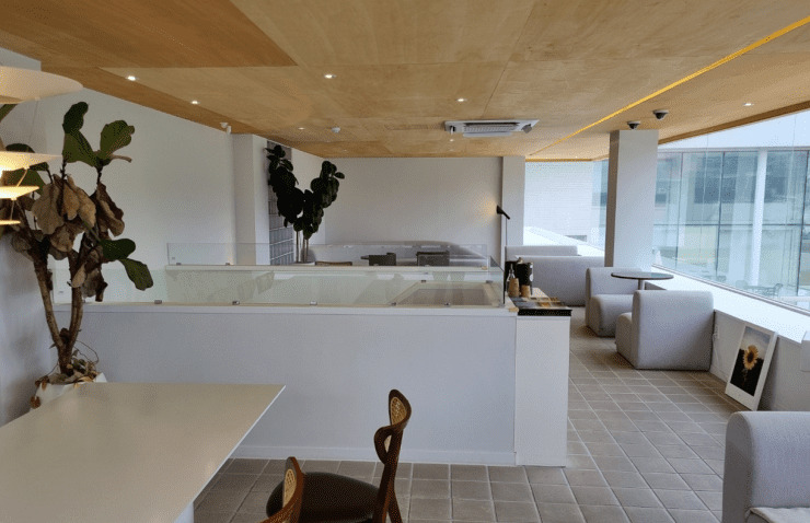 카페-내부-인테리어