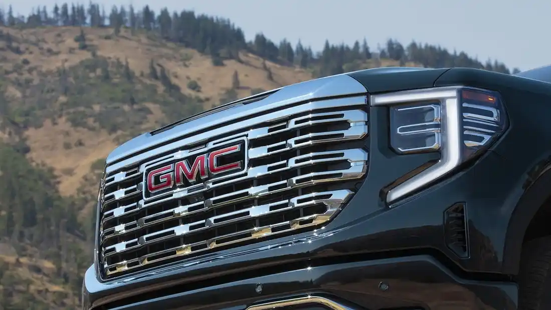 GMC 브랜드 풀사이즈 픽업트럭 시에라 드날리 가격 실구매가 모의견적 제원 옵션 카탈로그 가격표 디자인 실내 트렁크 색상 총정리