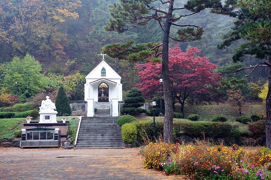 2025 경기도 단풍 트레킹 BEST 7 : 가을 하이킹 완벽 가이드_안성 미리내성지