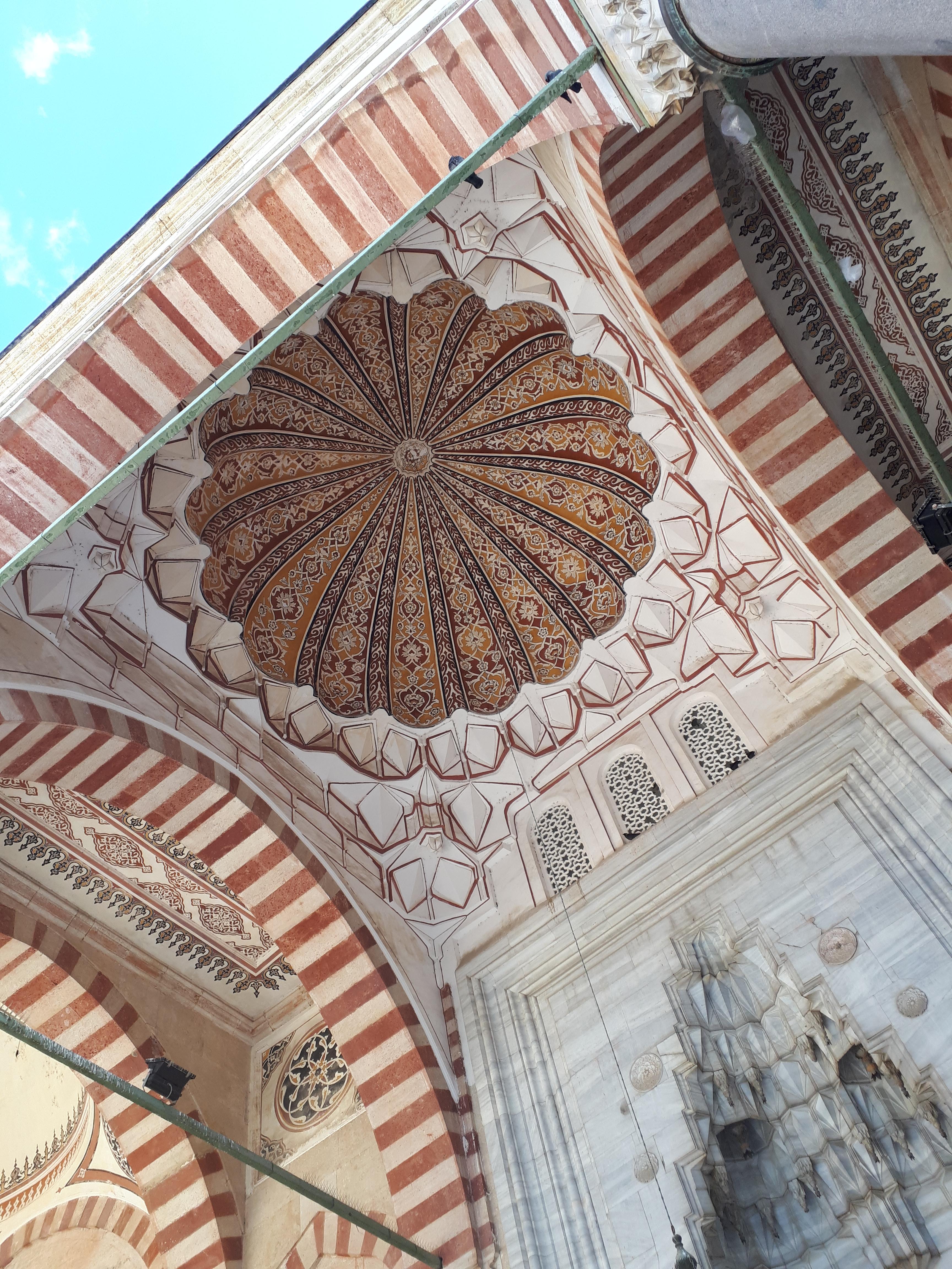 튀르키예 에디른 셀리미예 모스크 입구 천장