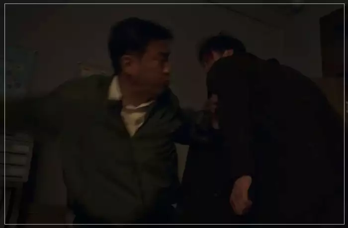 디즈니-플러스-무빙-주원과-욕득이-격투를-벌이다