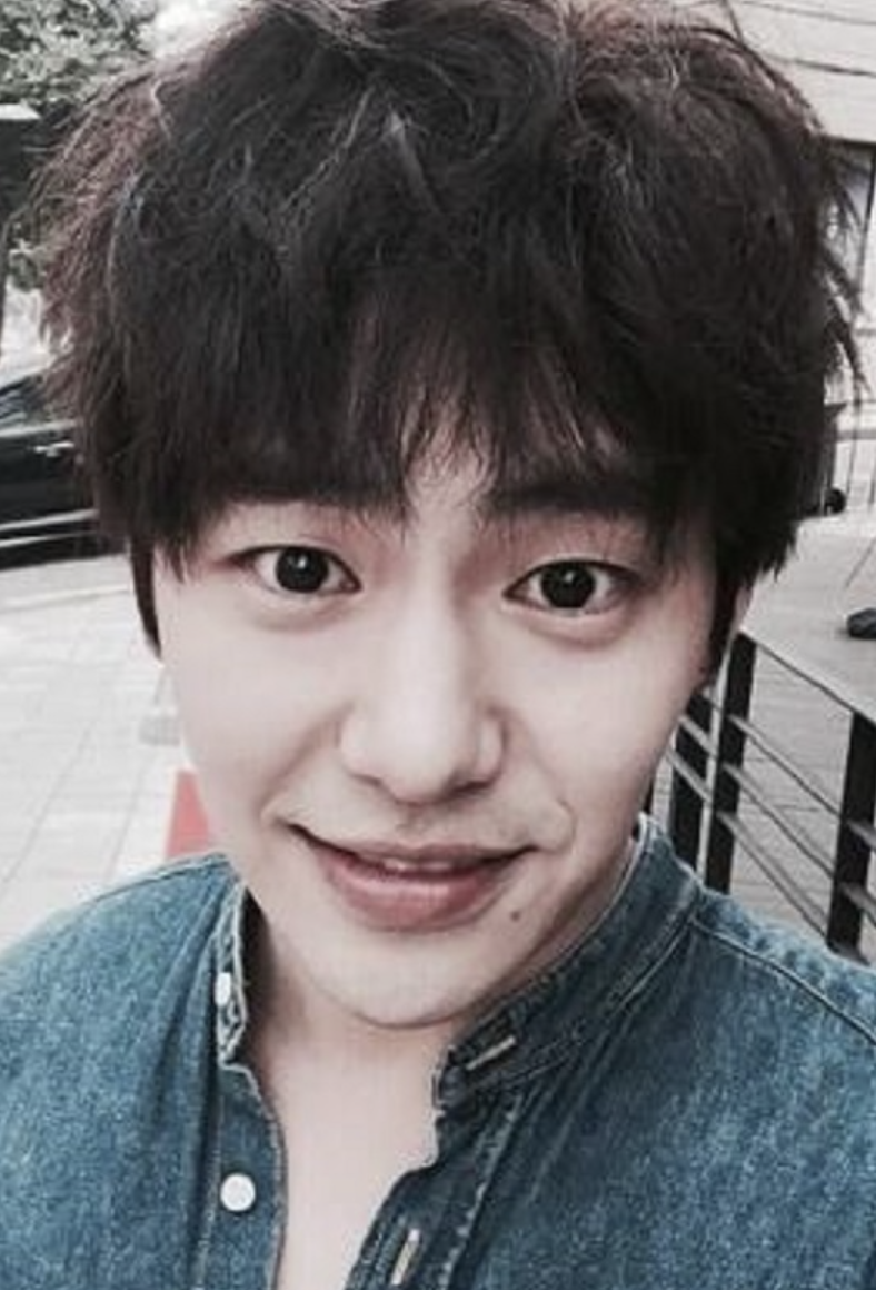 안용준 셀카