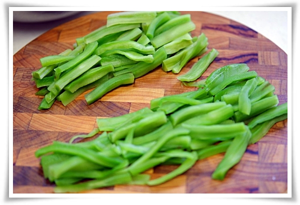 텃밭 "궁채(줄기상추)" 황제가 사랑한 채소, 건강과 맛을 다 잡는 비법!