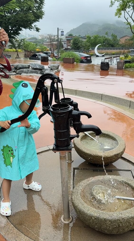 전주아이와이색체험-비오는날추천장소-우물펌프