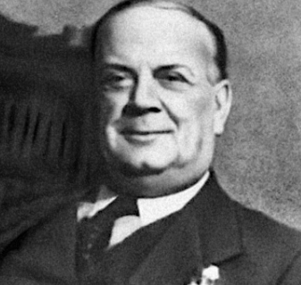 구찌 브랜드 창립자인 구찌오 구찌(GUCCIO GUCCI)의 생전 사진입니다.