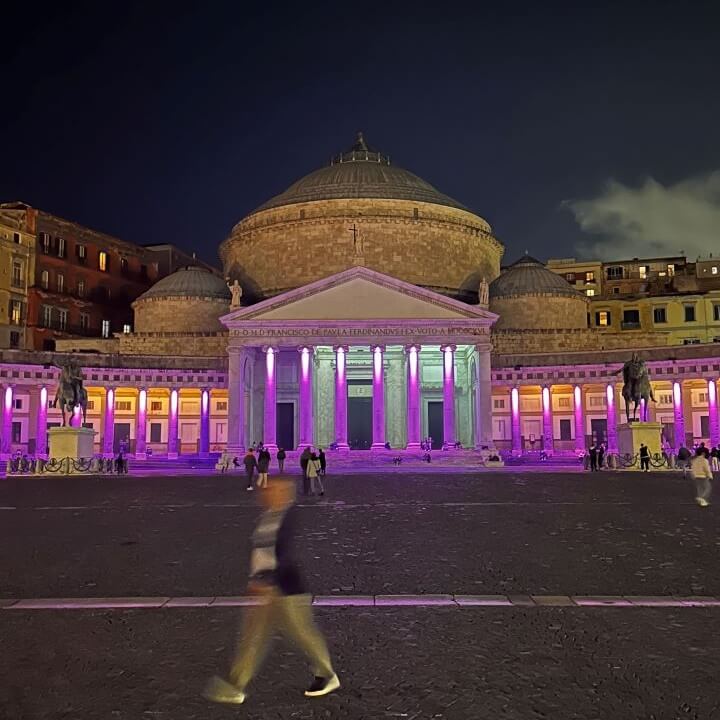 이탈리아-나폴리-플레시비토-광장