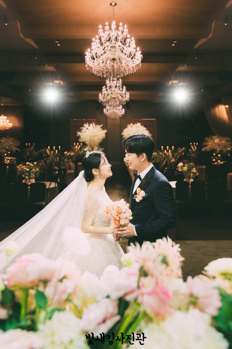 mj컨벤션 다이너스티홀 서브스냅 신랑신부 연출 세로
