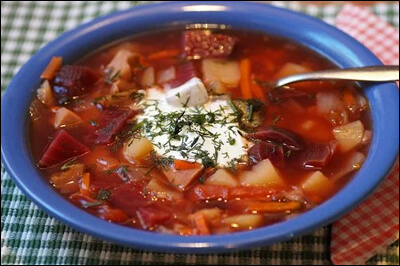 토마토를 많이 넣은 수프