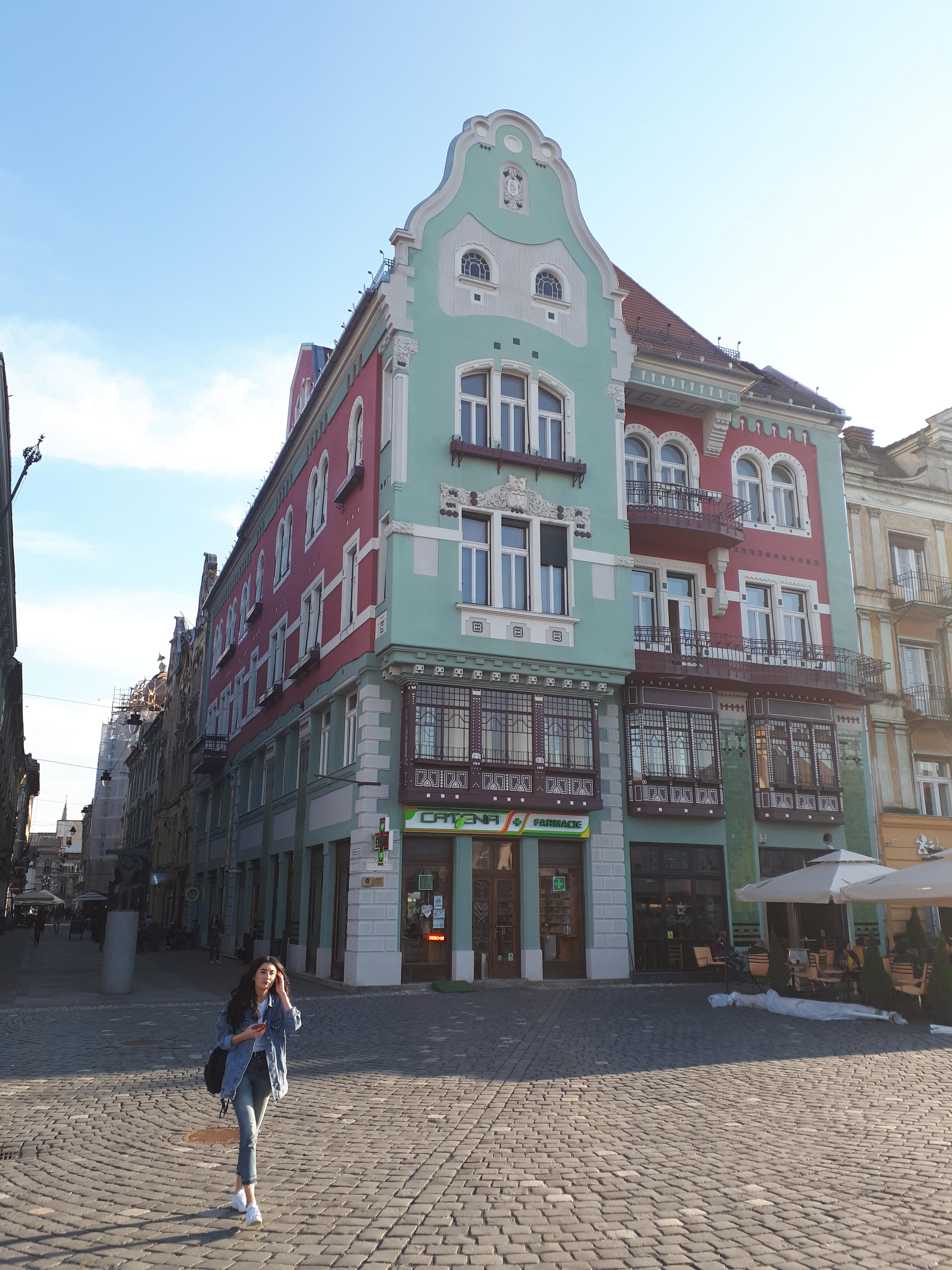 루마니아 티미쇼아라 유니온 광장의 건물