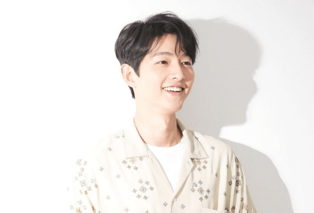 송중기-환한-미소