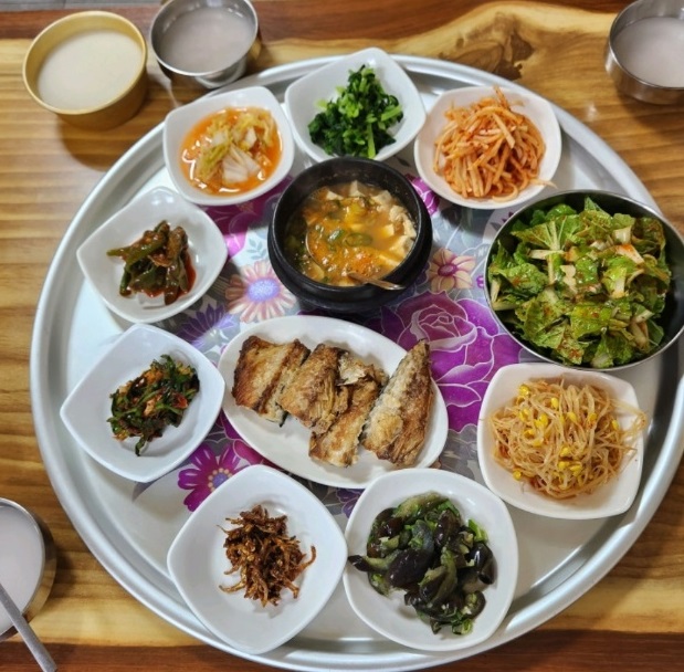 동네한바퀴-안동-6천원보리밥-보문식당